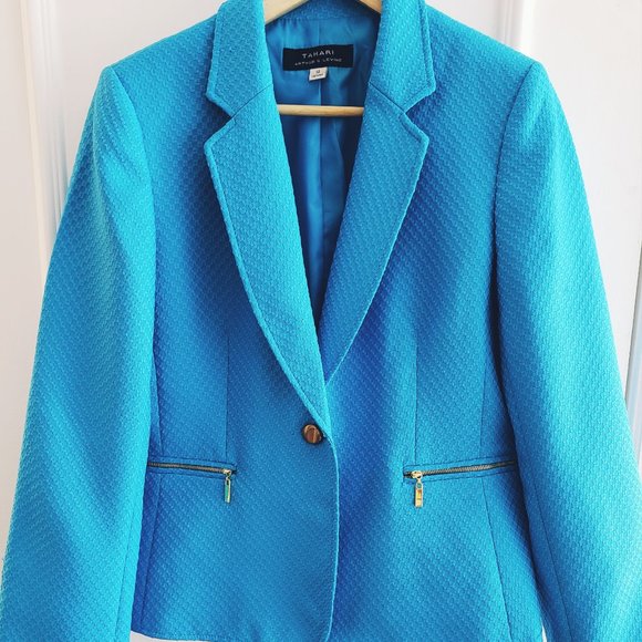 Tahari Jackets & Blazers - TAHARI by Arthur Levine Size 12 Blazer